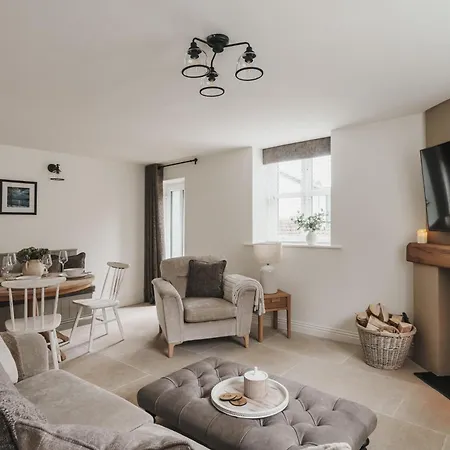Valmere Retreat, Luxury Sleeps 4, Nyaraló