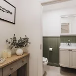 Valmere Retreat, Luxury Sleeps 4, * Уиндермир