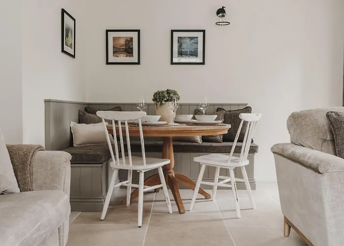 Valmere Retreat, Luxury Sleeps 4, Windermere