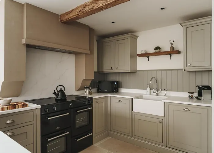 Holiday home Valmere Retreat, Luxury Sleeps 4, *