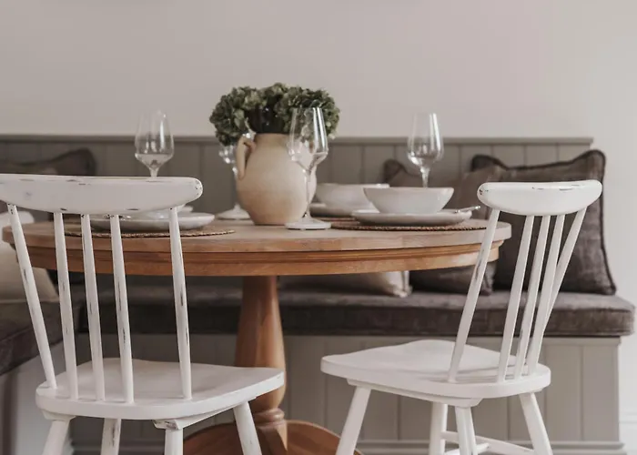 Valmere Retreat, Luxury Sleeps 4, Holiday home