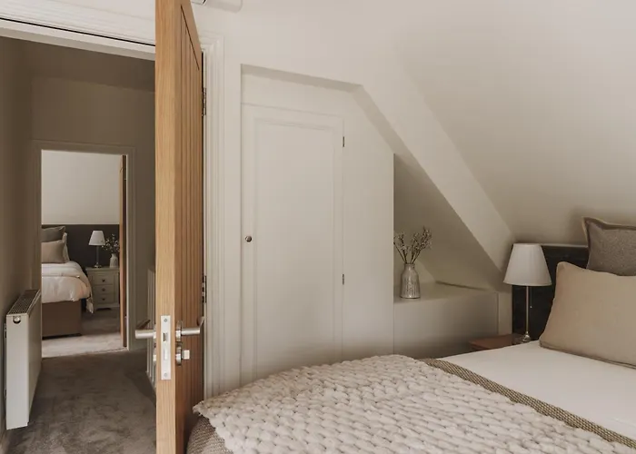 Holiday home Valmere Retreat, Luxury Sleeps 4, *