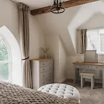 Valmere Retreat, Luxury Sleeps 4, *